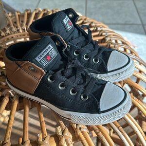Youth boy, converse size 13